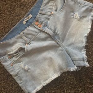 ReFugE shorts Size 6